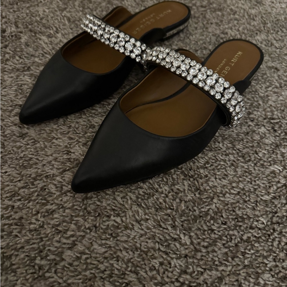 Like New Kurt Geiger Bedazzled Flats